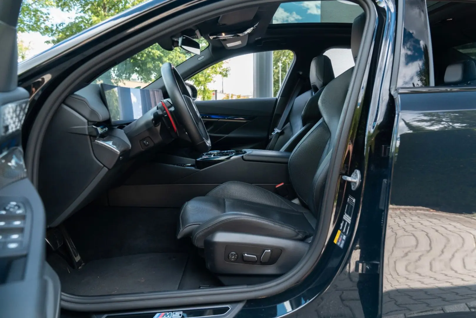 M5 Limousine/ DRIVING PROF. / COMFORT PAKET/ B&W