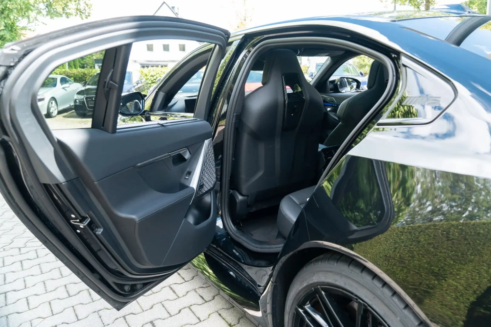 M5 Limousine/ DRIVING PROF. / COMFORT PAKET/ B&W