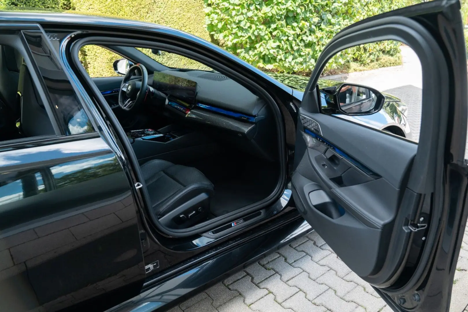M5 Limousine/ DRIVING PROF. / COMFORT PAKET/ B&W