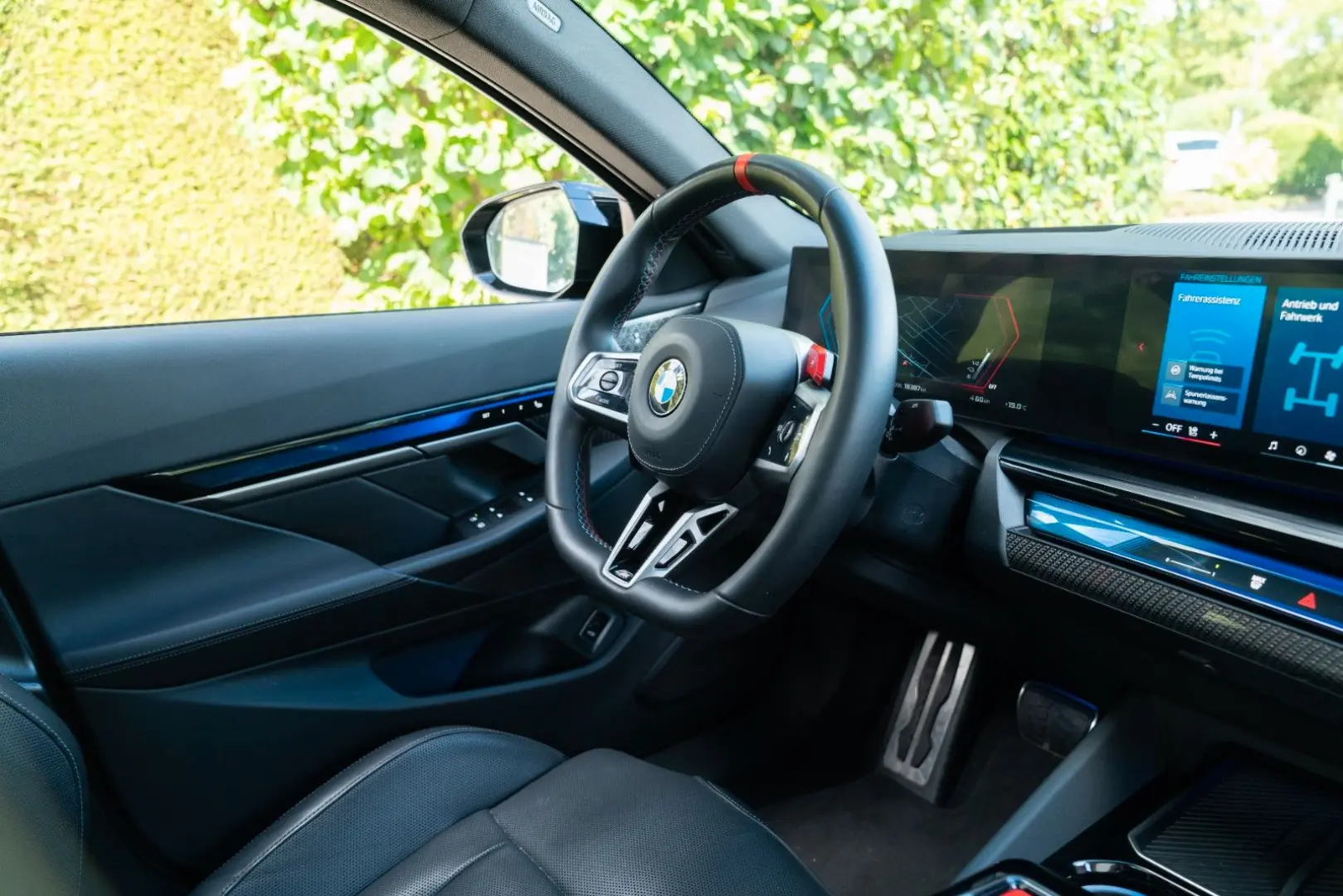M5 Limousine/ DRIVING PROF. / COMFORT PAKET/ B&W