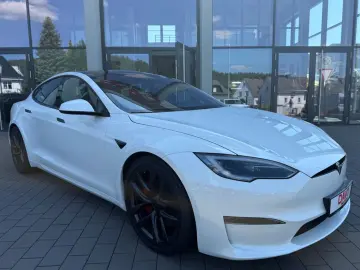 Model S Plaid