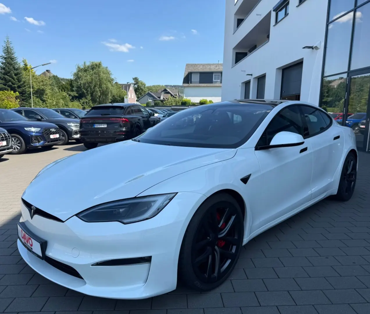 Model S Plaid