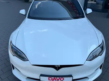 Model S Plaid