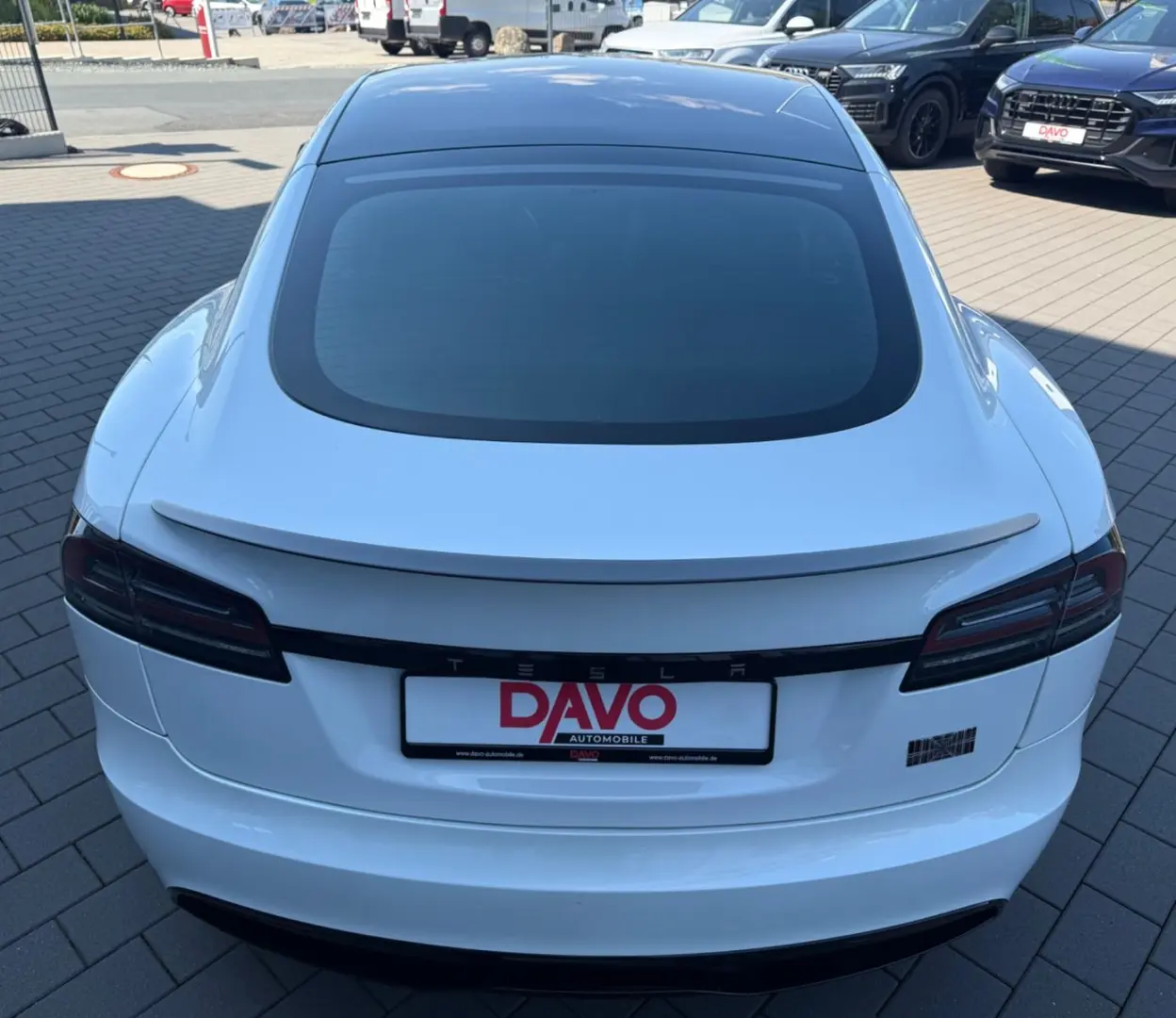 Model S Plaid