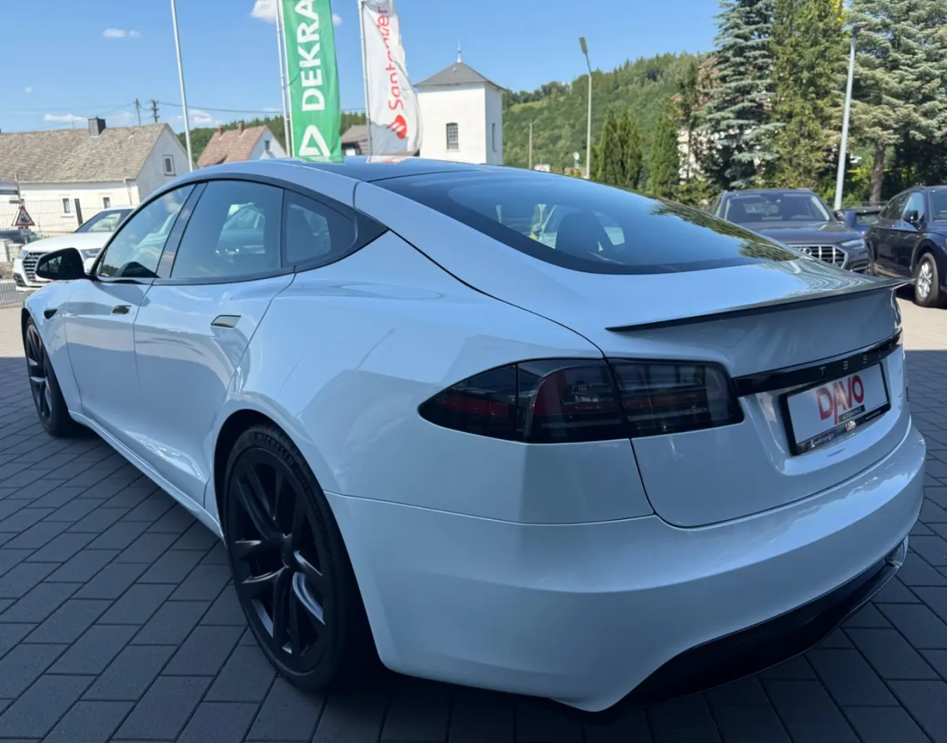 Model S Plaid