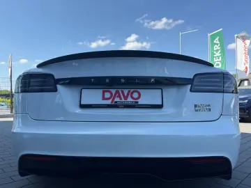 Model S Plaid