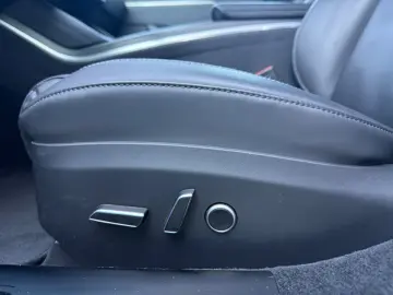 Model S Plaid