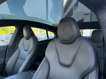 Model S Plaid