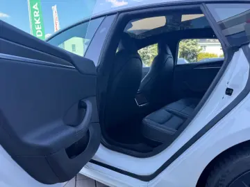 Model S Plaid
