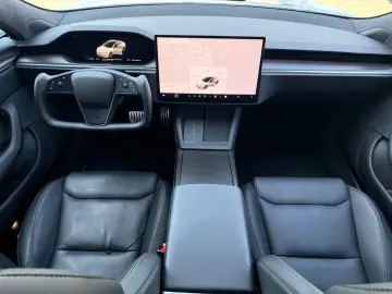 Model S Plaid