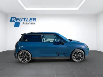 Cooper SE Favoured 18