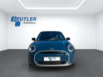 Cooper SE Favoured 18