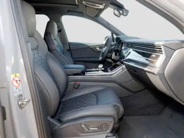 SQ7 4.0 TFSI quattro Comp. + Assist Matrix Pano