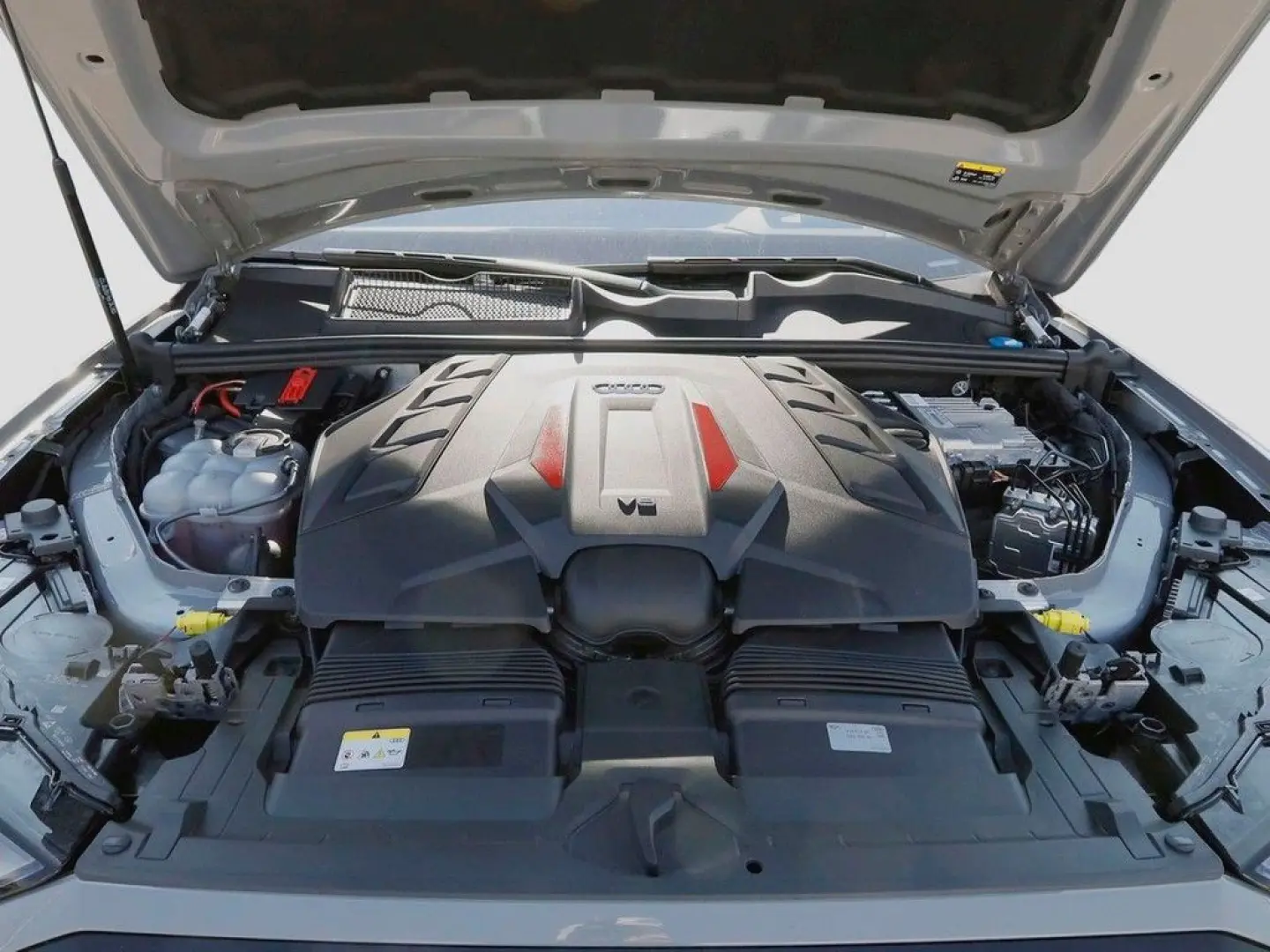 SQ7 4.0 TFSI quattro Comp. + Assist Matrix Pano