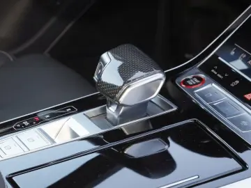 SQ7 4.0 TFSI quattro Comp. + Assist Matrix Pano