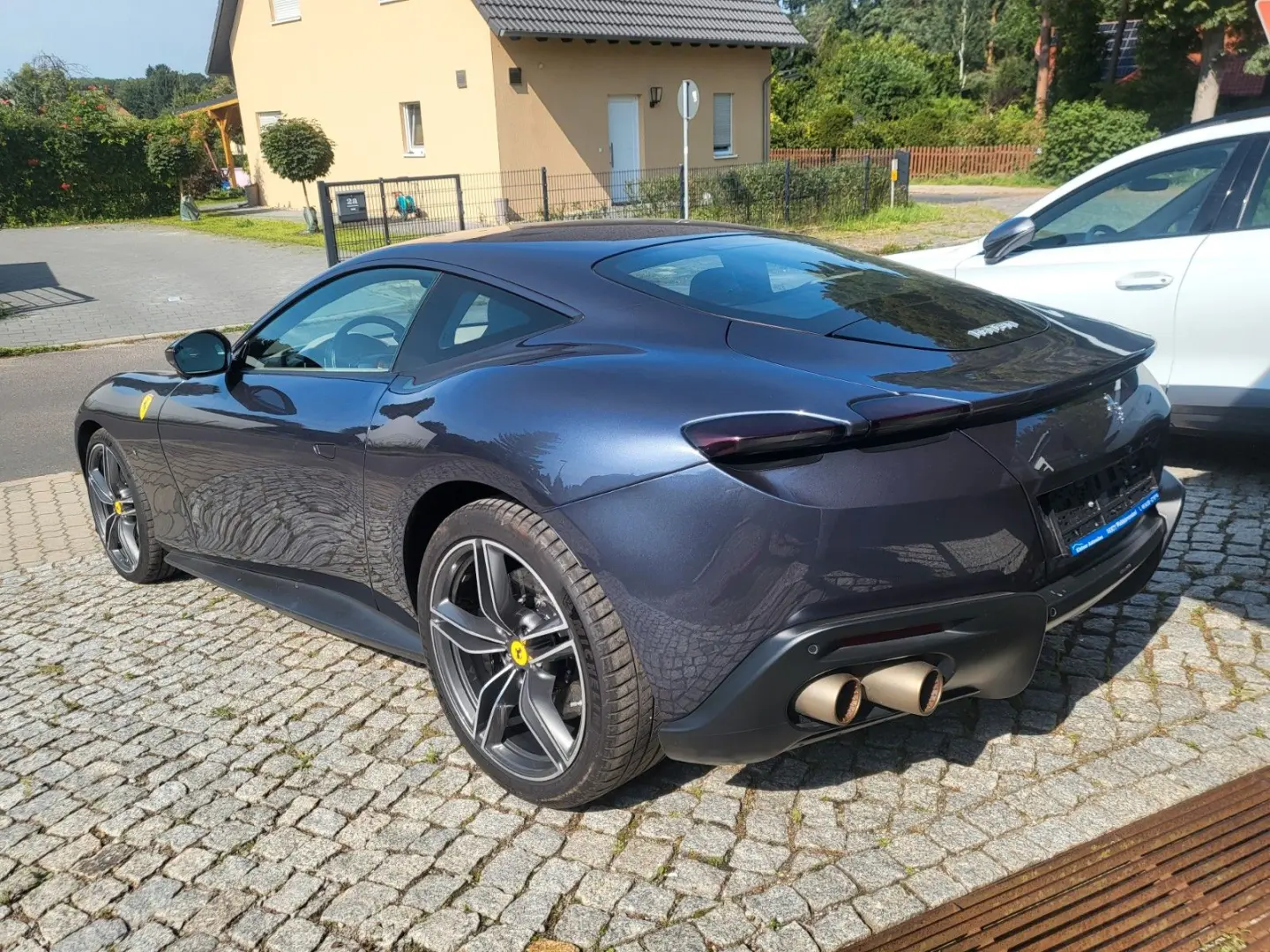 Ferrari ROMA JBL /P.DISPLAY /20