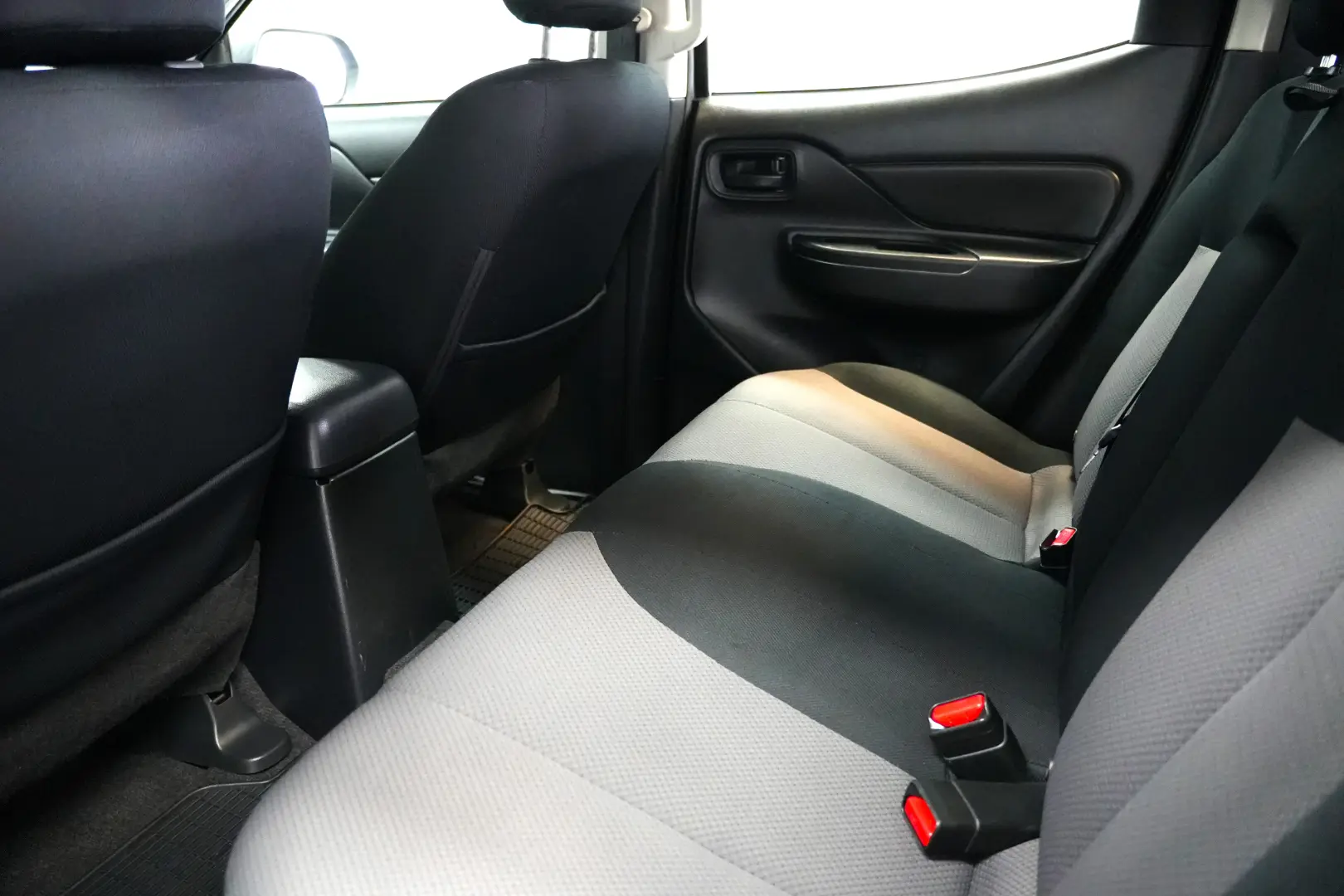 MITSUBISHI L200 DC MT