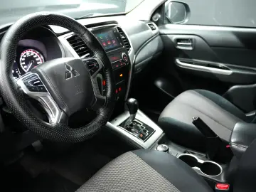 MITSUBISHI L200 DC MT