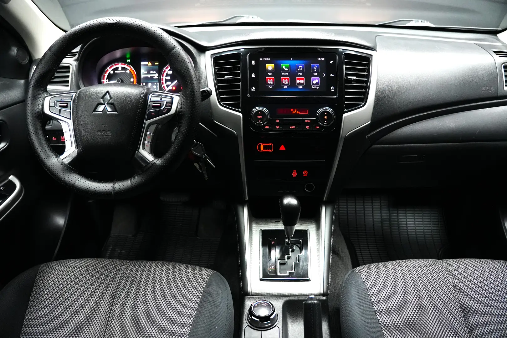 MITSUBISHI L200 DC MT