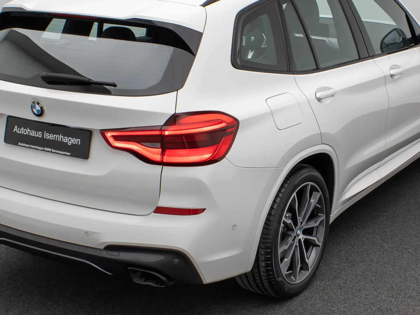 X3 M40i