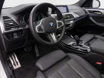 X3 M40i
