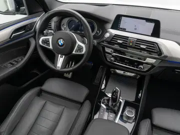 X3 M40i