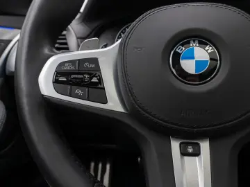 X3 M40i