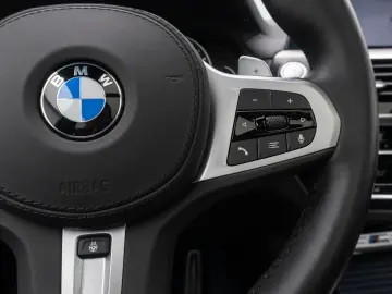 X3 M40i