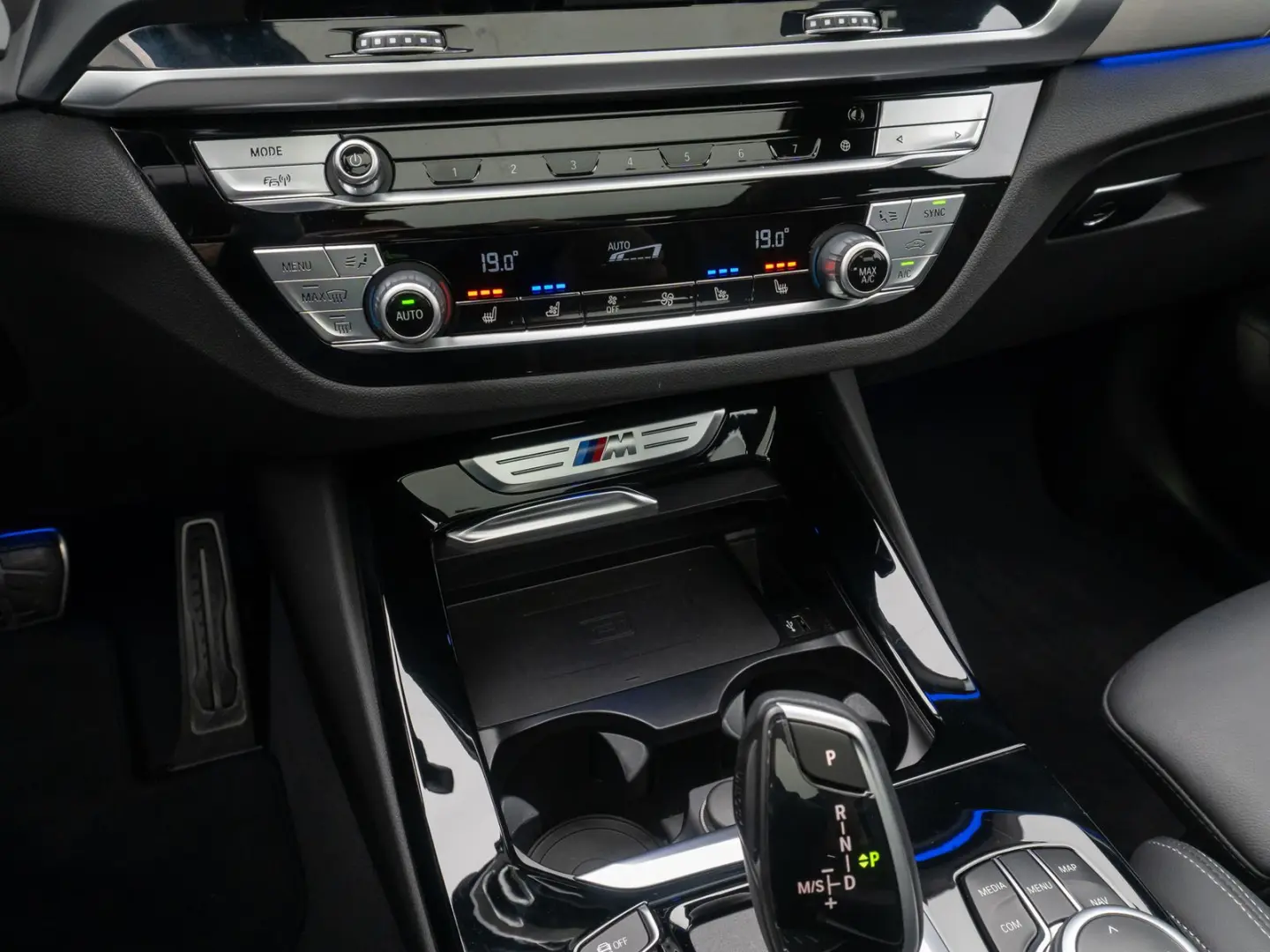 X3 M40i