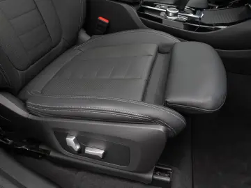 X3 M40i