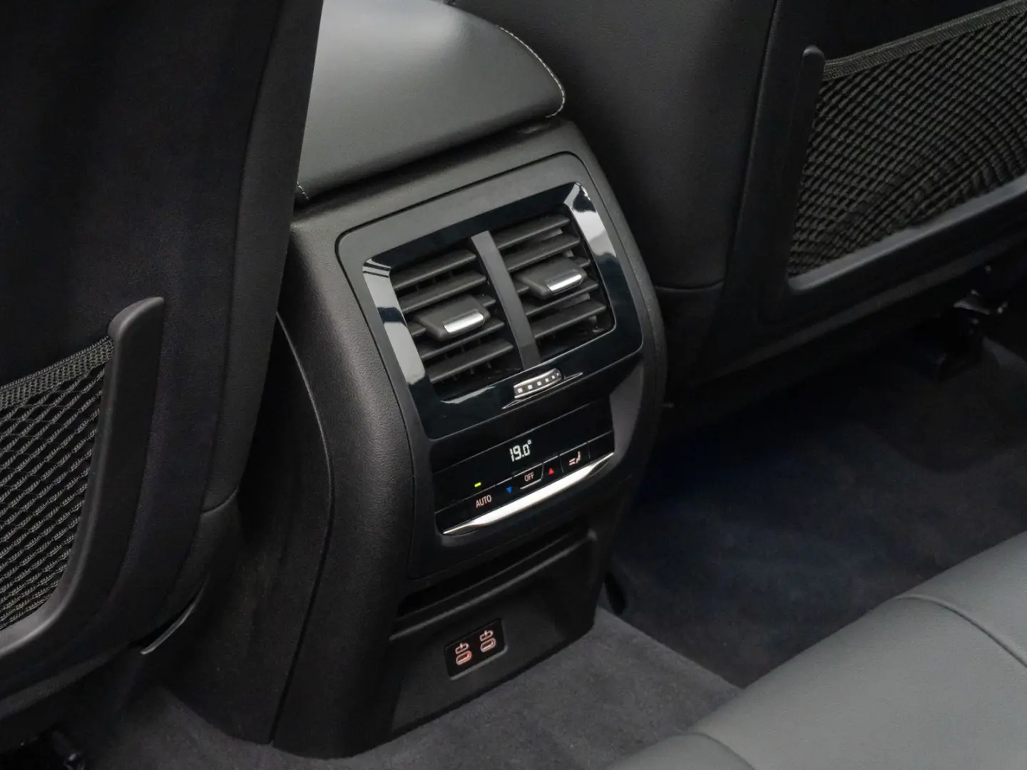 X3 M40i