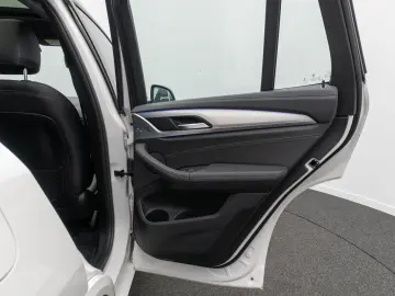 X3 M40i