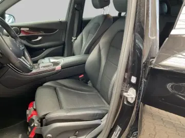 GLC 300 AMG Sportpaket AHK LED Pano Digitales-CP