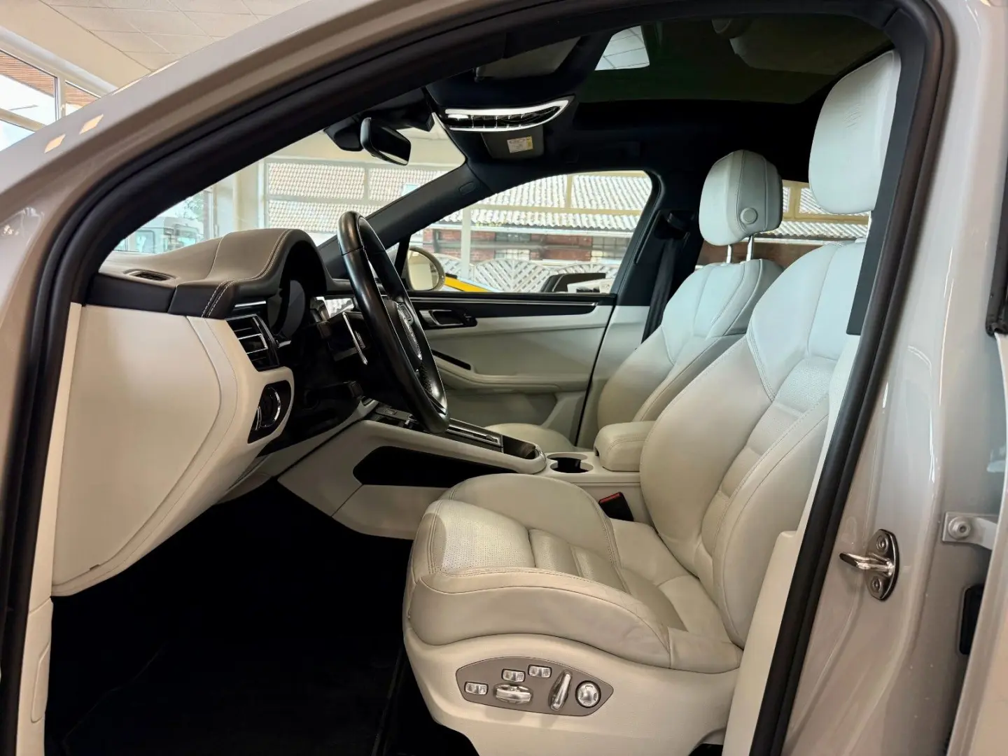 Macan Panorama/21