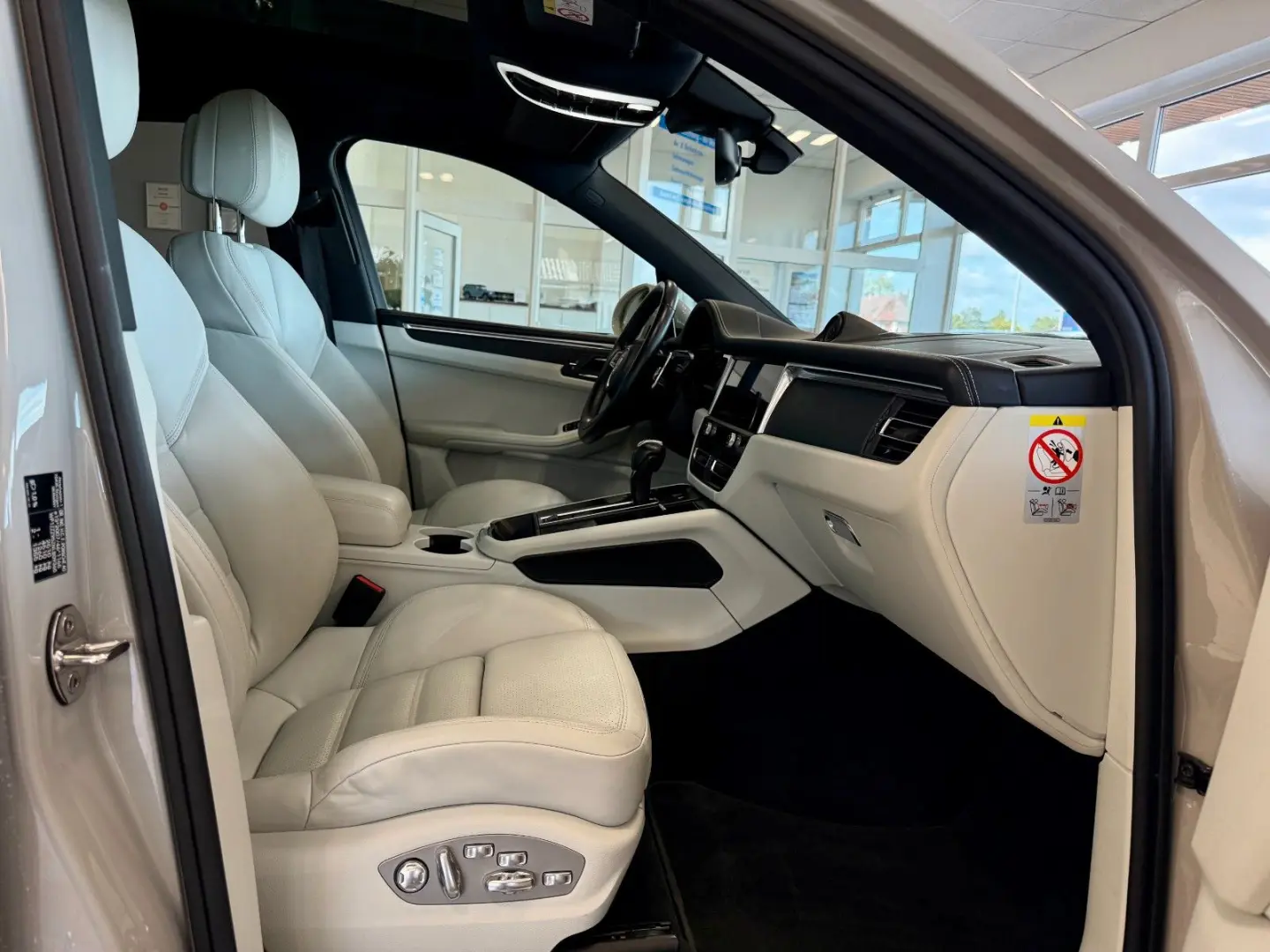 Macan Panorama/21