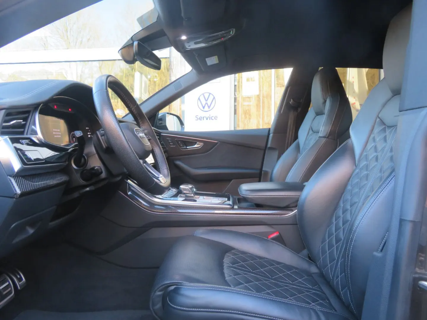 Q8 SUV 50 TDI *HD-MATRIX *STANDHZ *S-SPORTSITZE