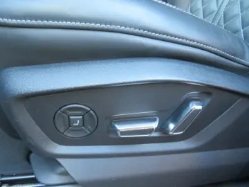 Q8 SUV 50 TDI *HD-MATRIX *STANDHZ *S-SPORTSITZE