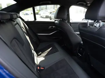 330e xDrive M-Sport