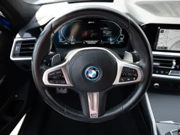 330e xDrive M-Sport
