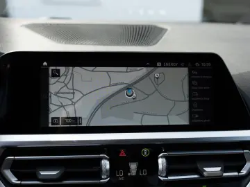 330e xDrive M-Sport