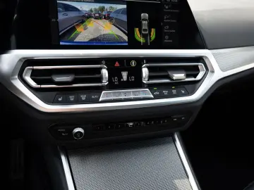 330e xDrive M-Sport