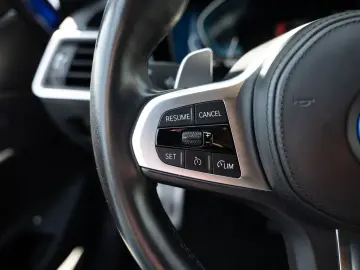 330e xDrive M-Sport