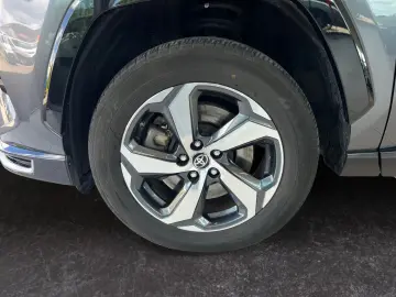 RAV 4 Plug-in-Hybrid Technik-Paket *HUD*Navi*LED