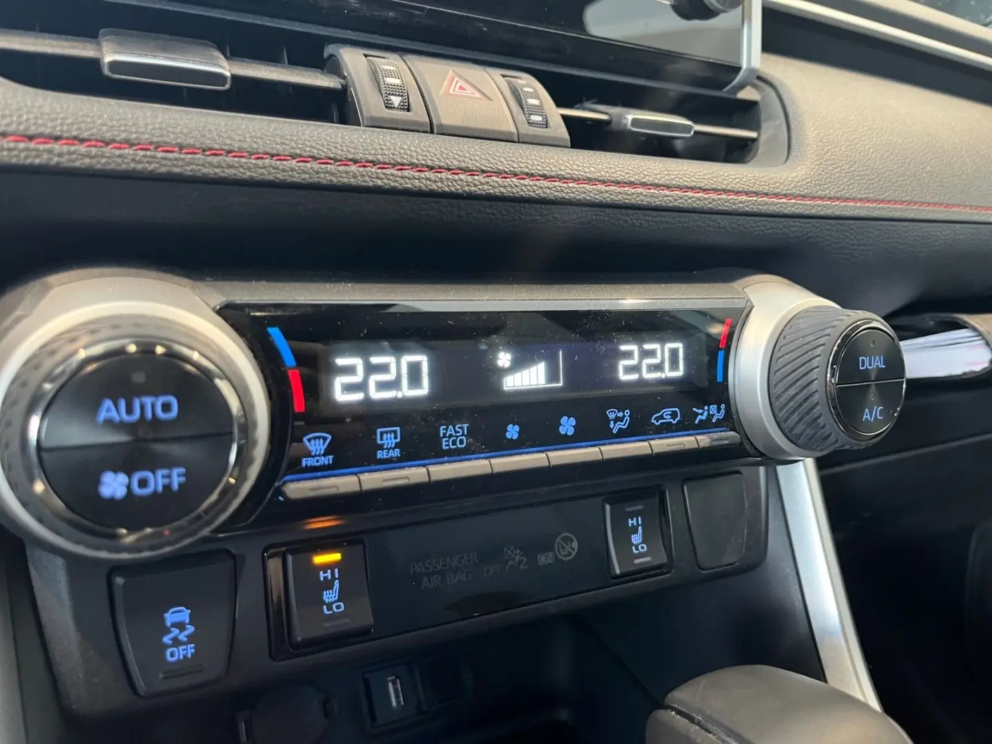 RAV 4 Plug-in-Hybrid Technik-Paket *HUD*Navi*LED