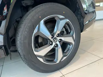 RAV 4 Plug-in-Hybrid Technik-Paket *HUD*Navi*LED