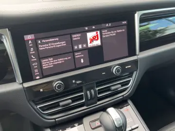 Macan S
