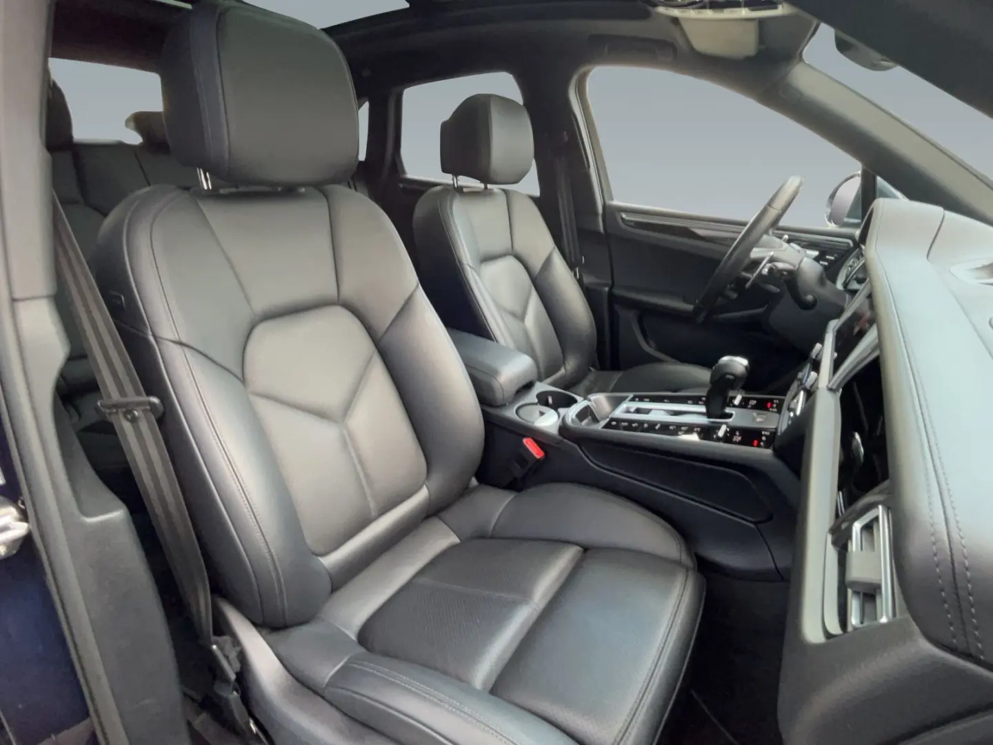 Macan S
