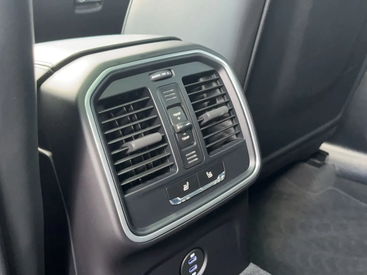 Macan S