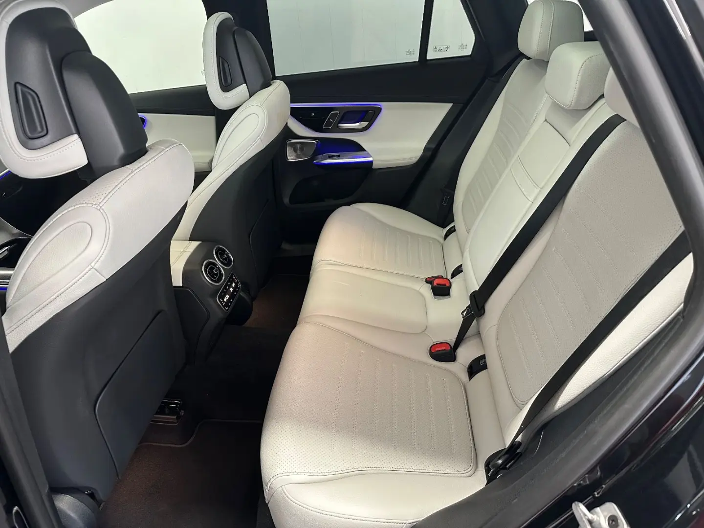 GLC 300 d 4Matic AMG*DIS*HuD*AHK*Digital.L