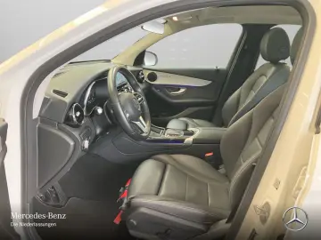 GLC 300 e 4M Pano/Multib/AugReal/High-End Info